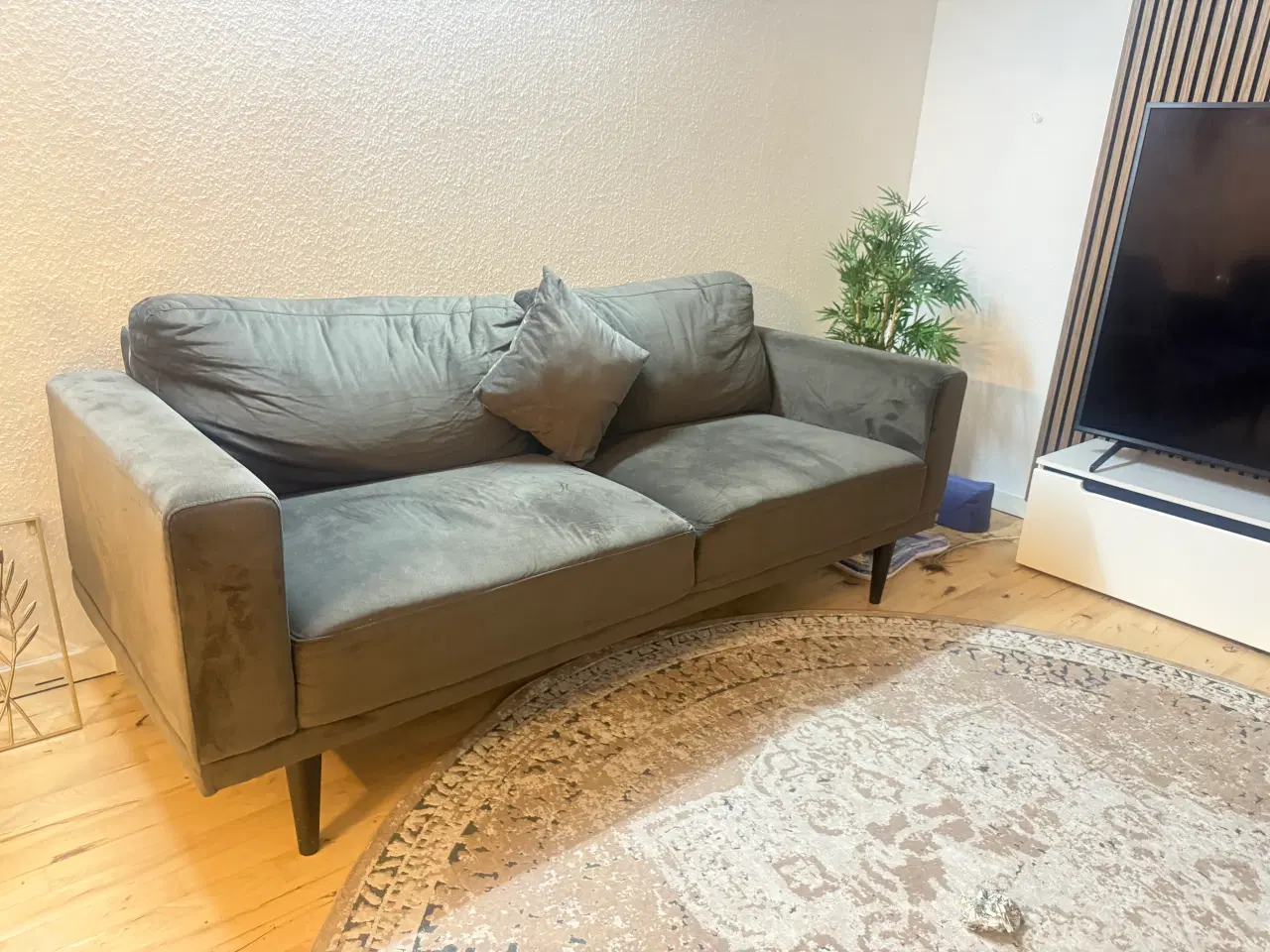 Billede 2 - Velour sofa (to stk)