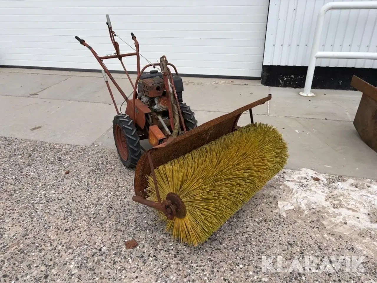 Billede 3 - Fejemaskine Htf