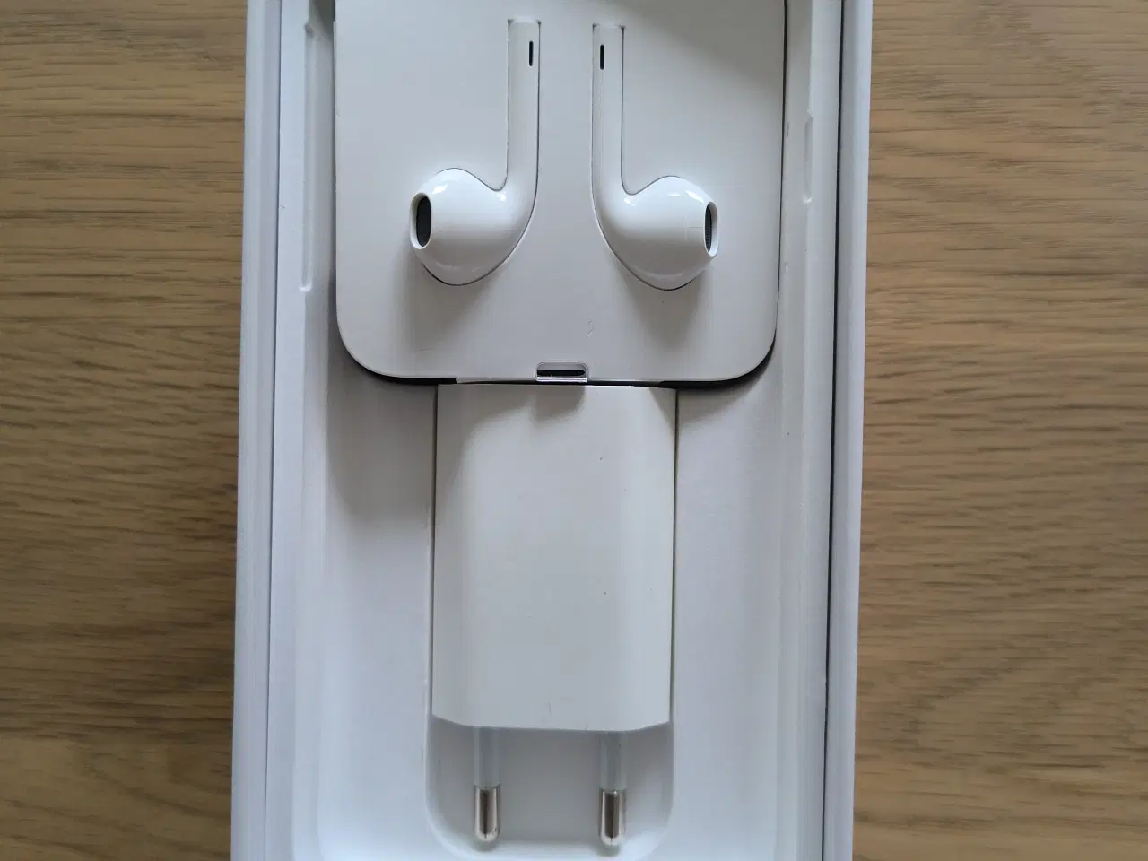 Billede 3 - Iphone 8 64Gb