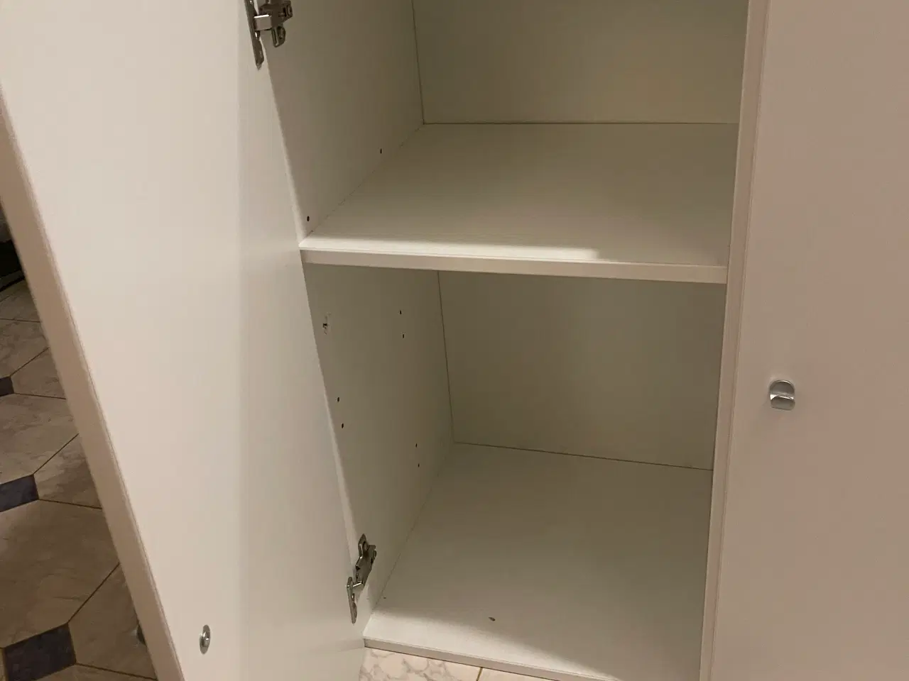 Billede 3 - Skab/ kan også bruges som overskab 