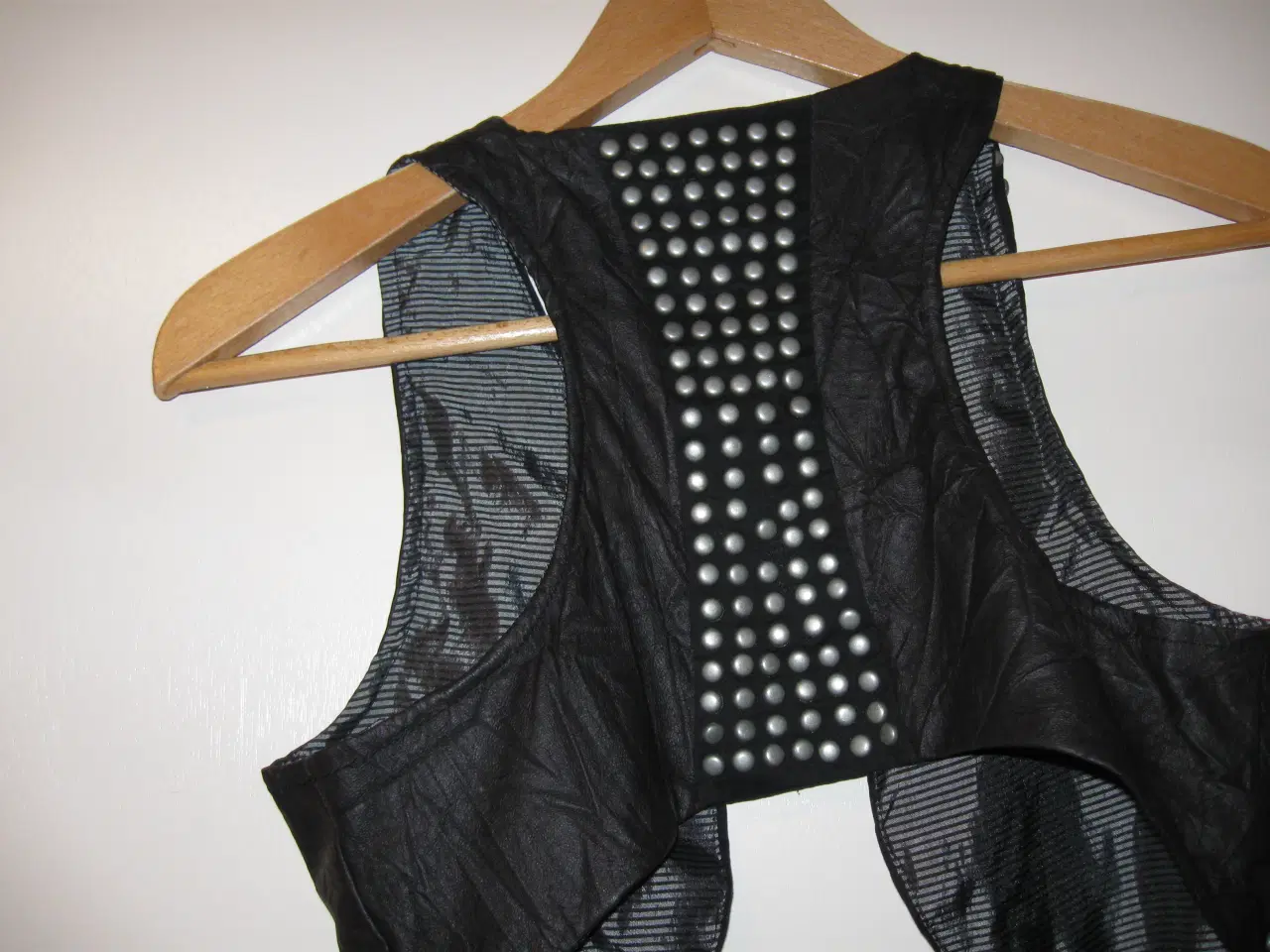 Billede 3 - Vest 	