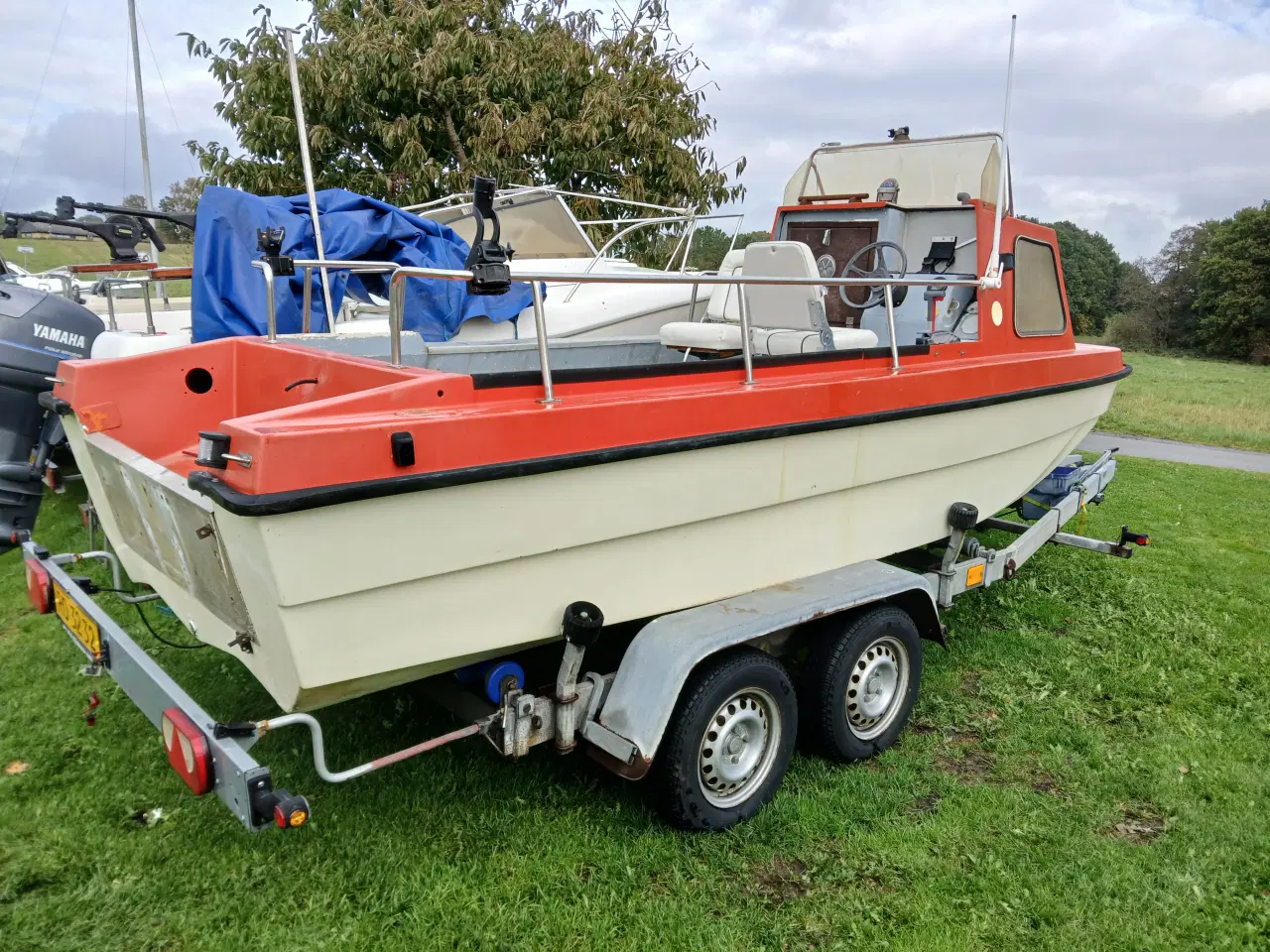 Billede 1 - Styrepultbåd TRIFOIL 495 med trailer "uden motor"