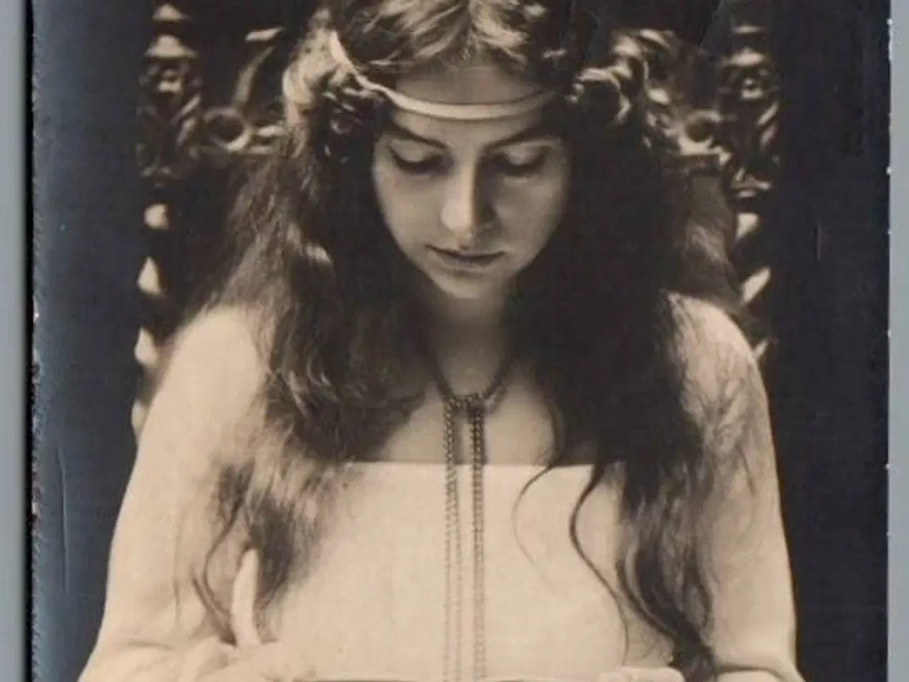 Billede 1 - Anna Larsen i "Hamlet"- Skuespiller - Postkort - Brugt