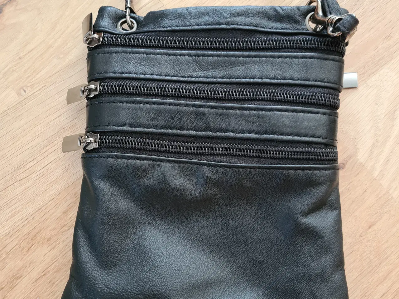 Billede 2 - Næsten ny taske