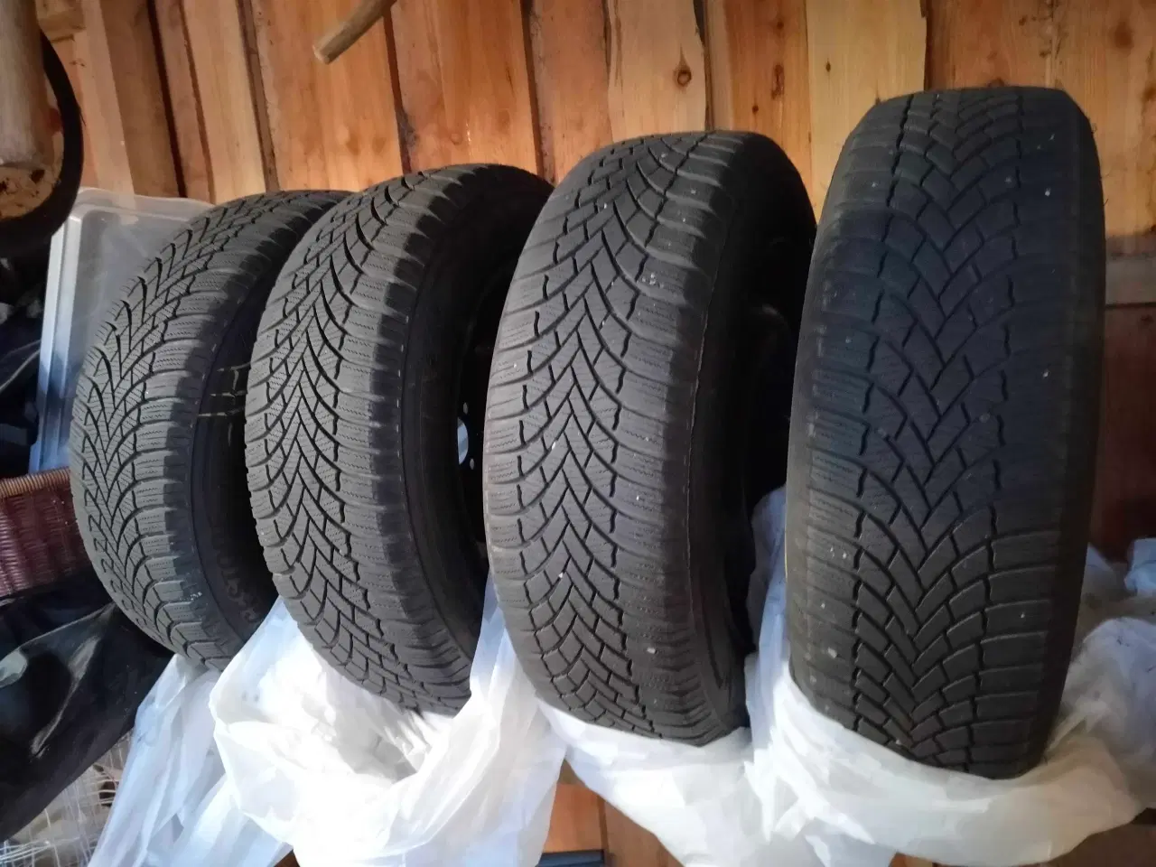 Billede 5 - Bridgestone vinterdæk med fælge 