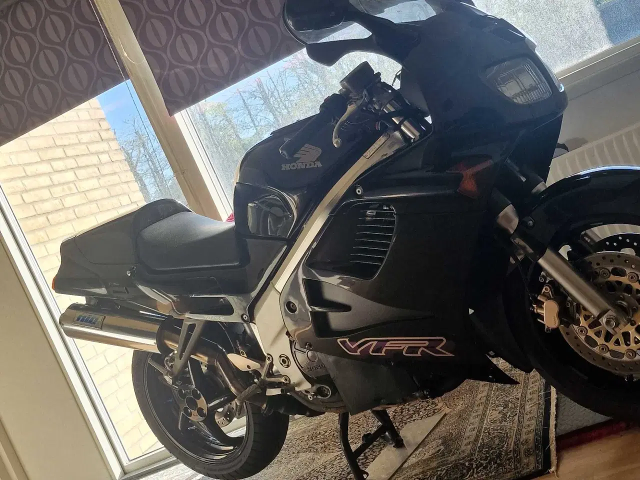 Billede 1 - HONDA VFR 750 RC36-2