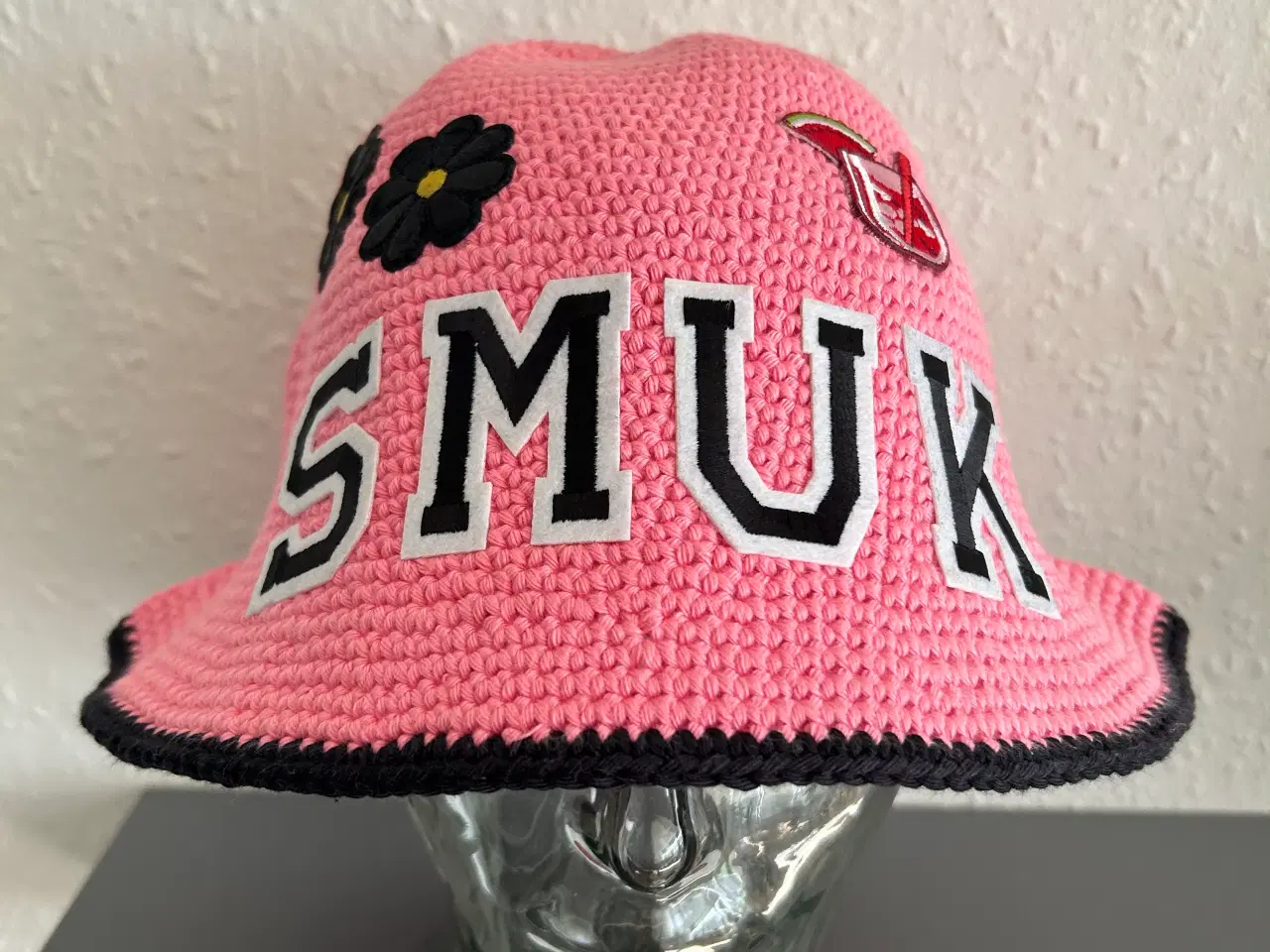 Billede 2 - Hæklede fodbold bøllehatte