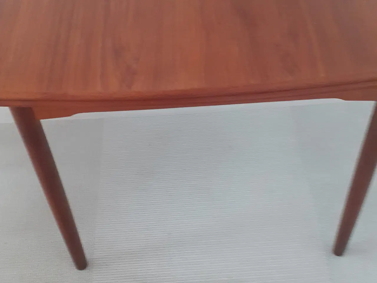 Billede 1 - Teak Spisebord
