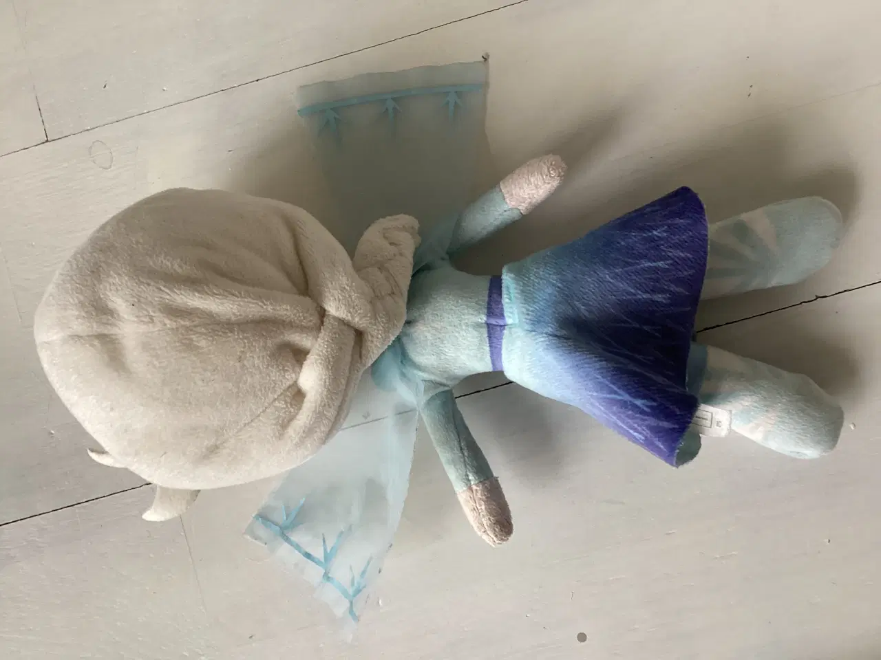 Billede 3 - Frozen dukke/bamse og puslespil i metal dåse