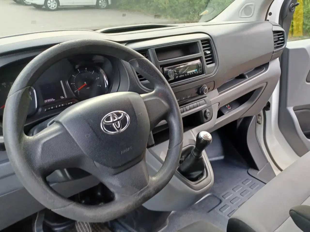 Billede 11 - Toyota Proace - Ny motor med lavere km