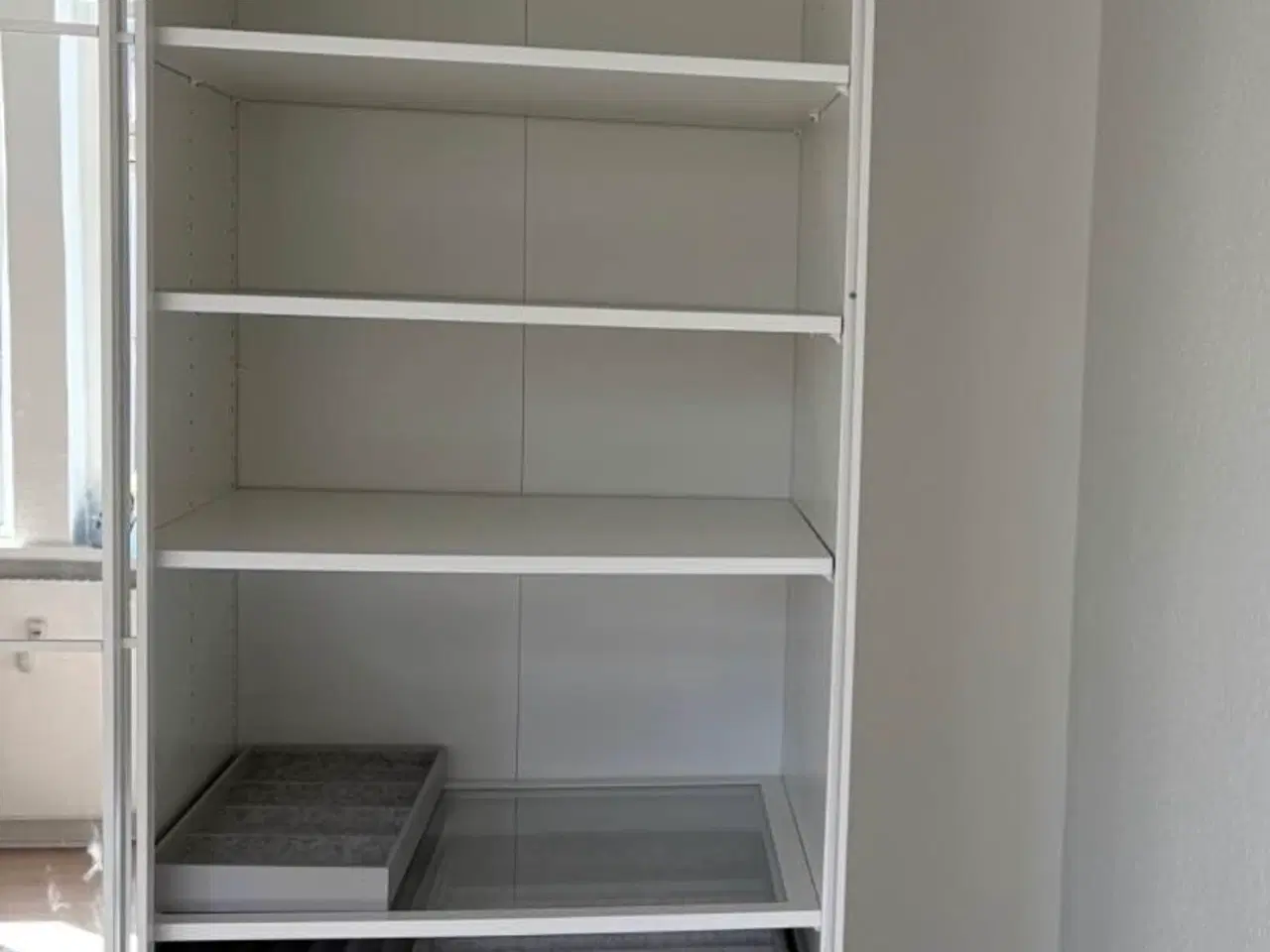 Billede 3 - Lækkert og stort PAX garderobeskab fra IKEA 