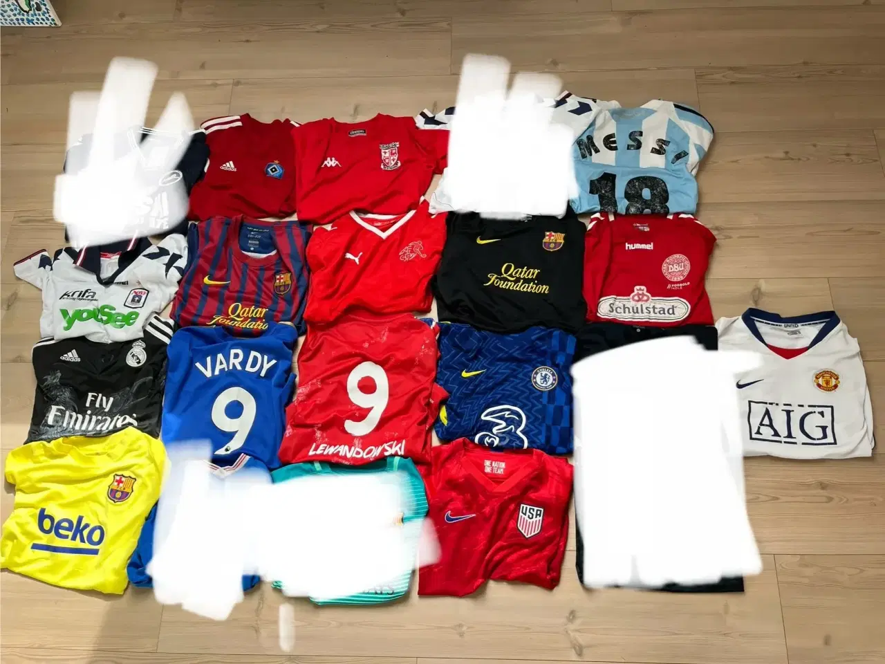 Billede 3 - Fodboldtrøjer i Børnestørrelser 