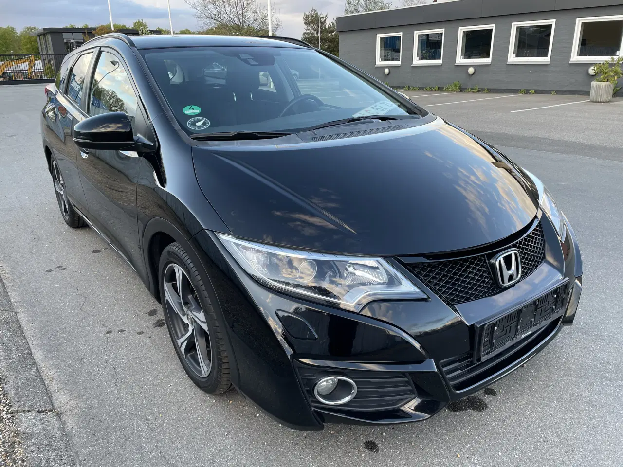 Billede 4 - Lækker bil med god plads