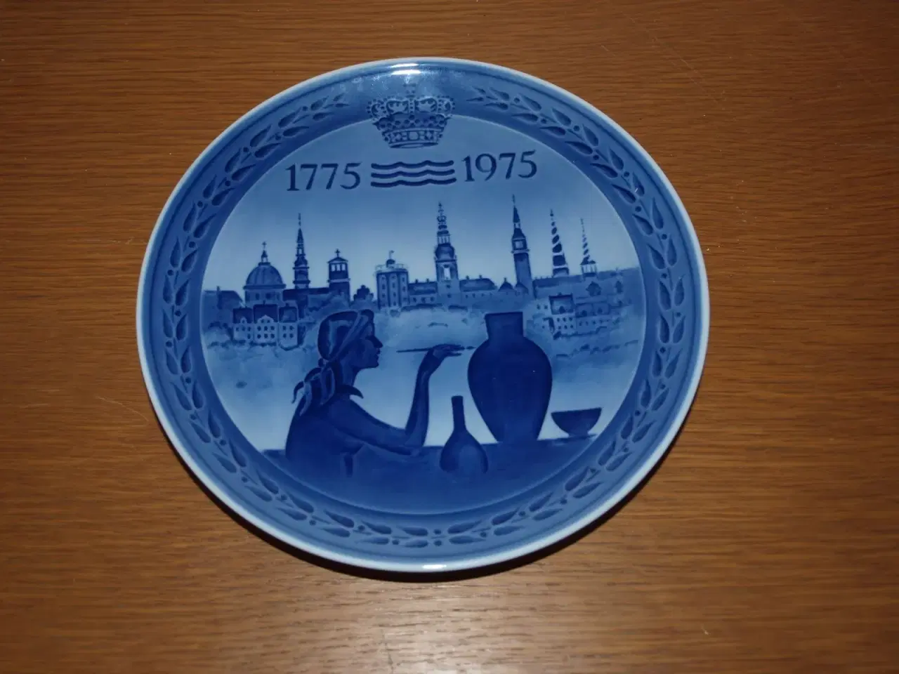 Billede 1 - Royal Copenhagen 200års platte 1775-1975