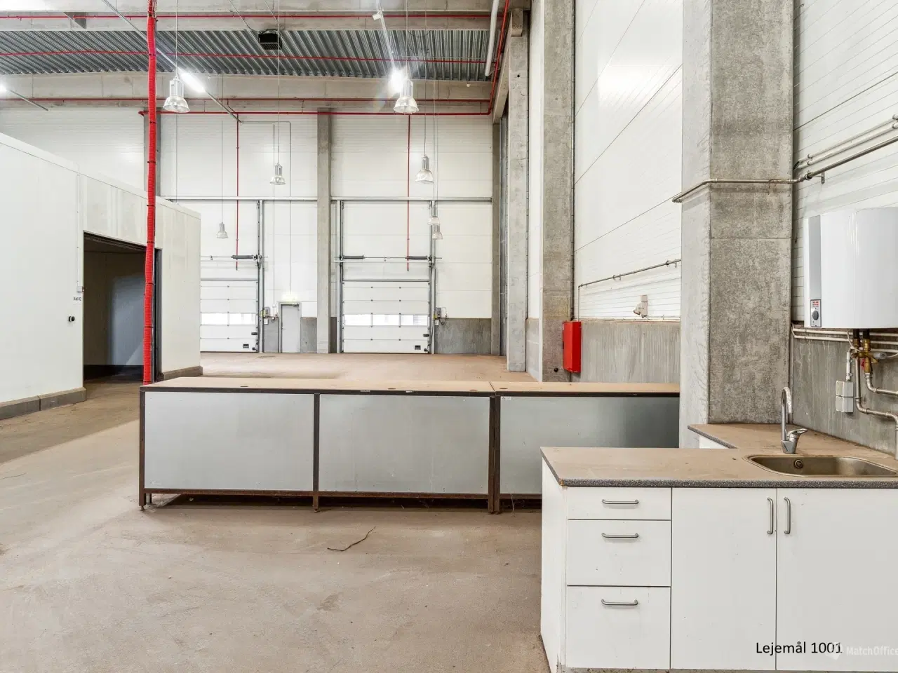 Billede 8 - Logistiklejemål med porte og ramper og en loftshøjde op til 10 meter