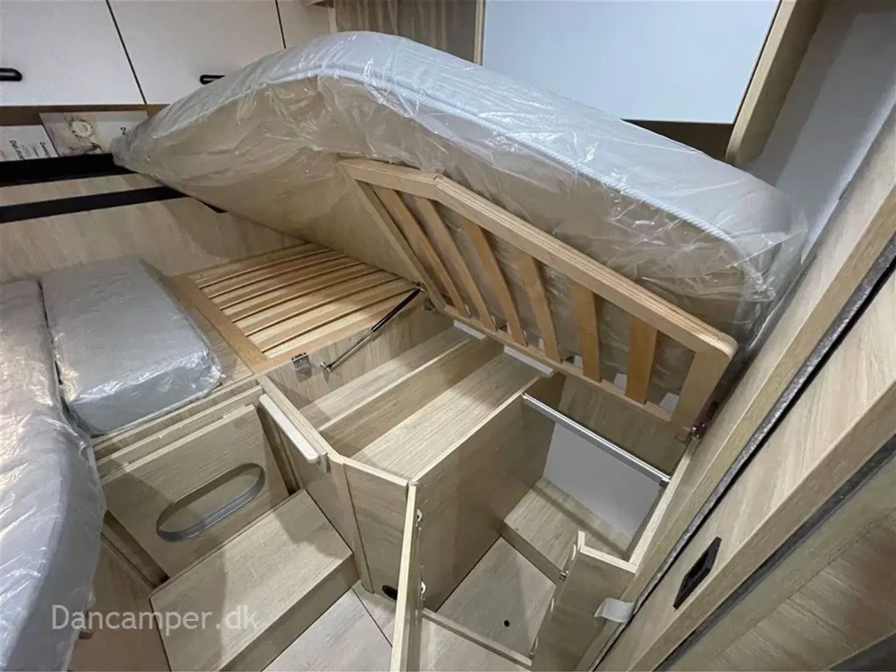 Billede 25 - 2026 - Chausson 797 Chausson 797 Ultimate Line, 140 HK, 8-trins automatgearkasse, solcelle. sænkeseng, alu.fælge og adaptiv fartpilot