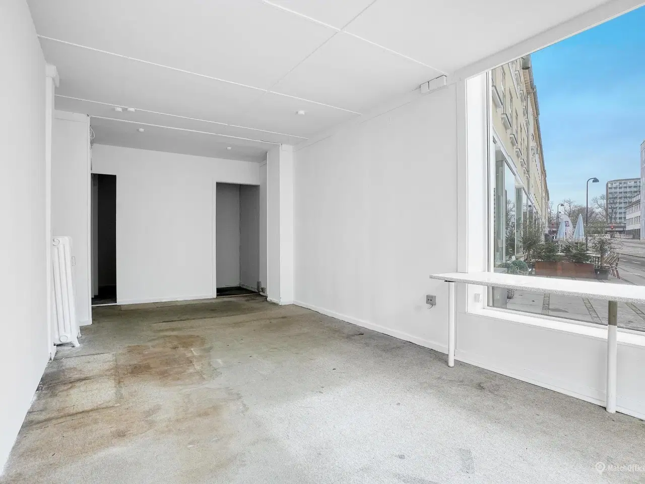 Billede 3 - Butik direkte ud til Lyngby Torv – synlig fra hovedgaden – tæt på stationen