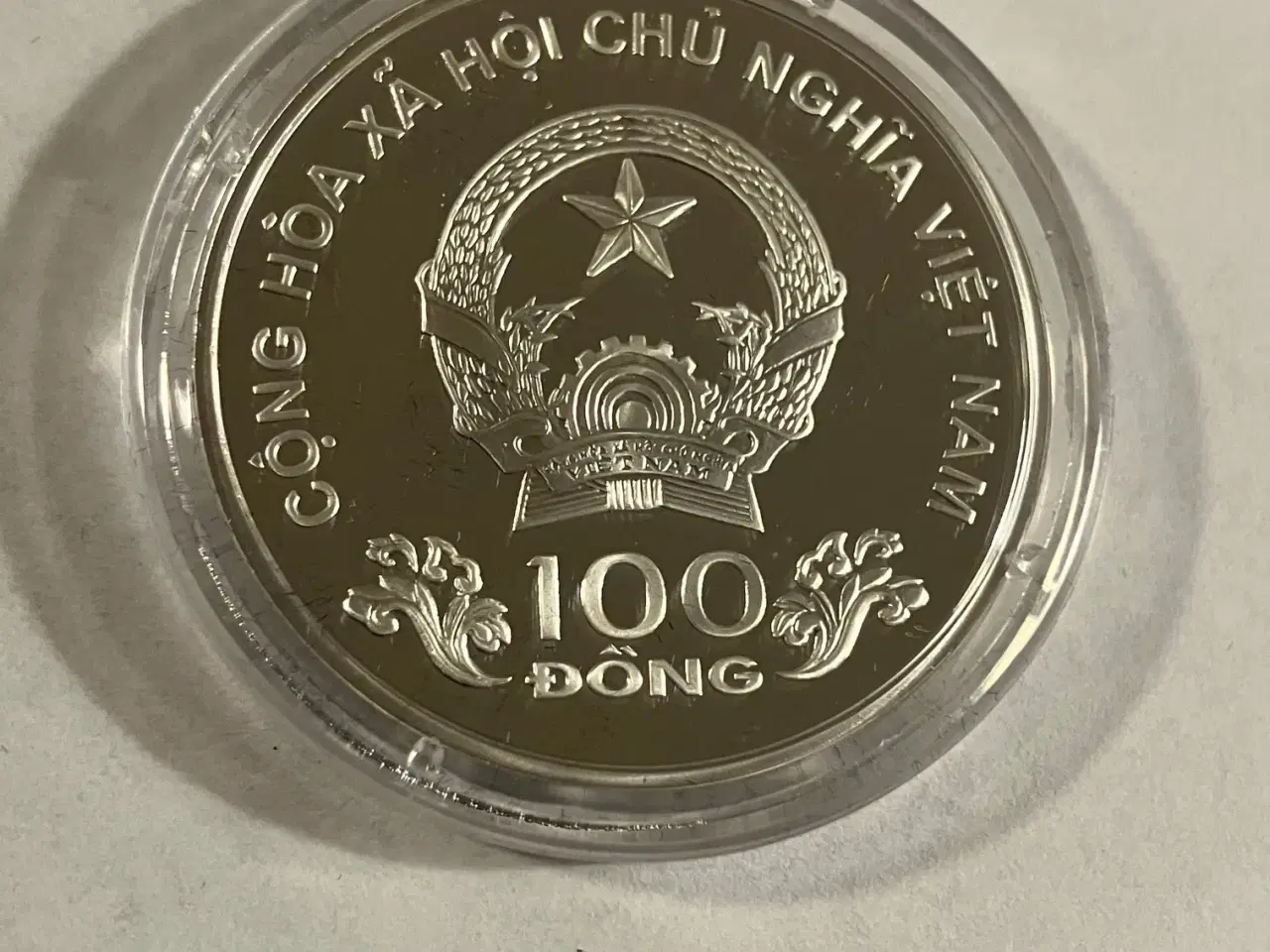 Billede 1 - 100 Dong Vietnam 2004 - Silver