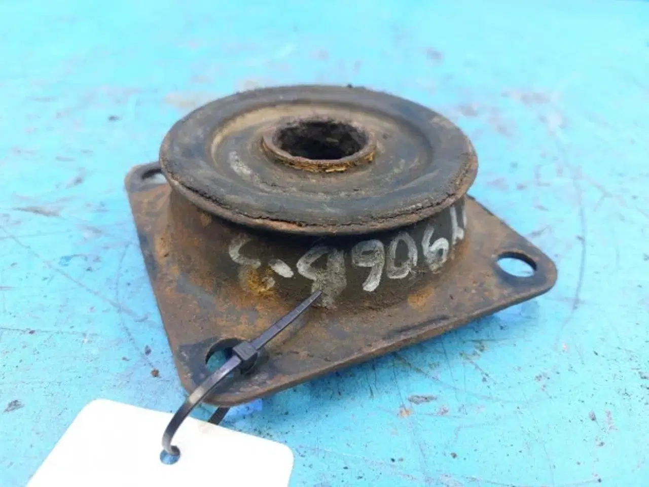 Billede 2 - Hydrema 906 Motorstøtte