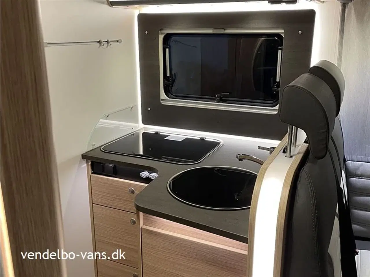 Billede 15 - 2023 - SunLight T 68 Adventure Edition   Enkeltsenge og stor garage - AUT. GEAR