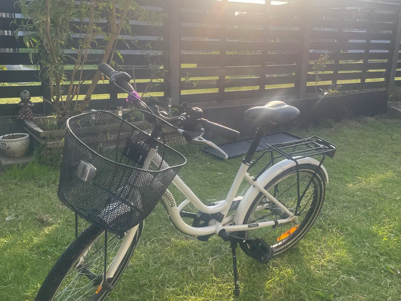 Billede 5 - Hvid pige cykel