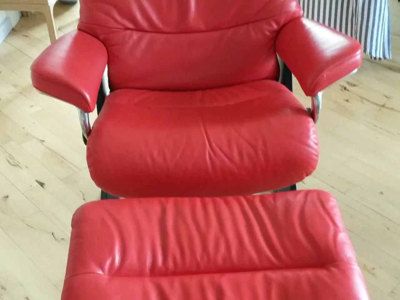 Billede 4 - stressless view med skammel i str medium