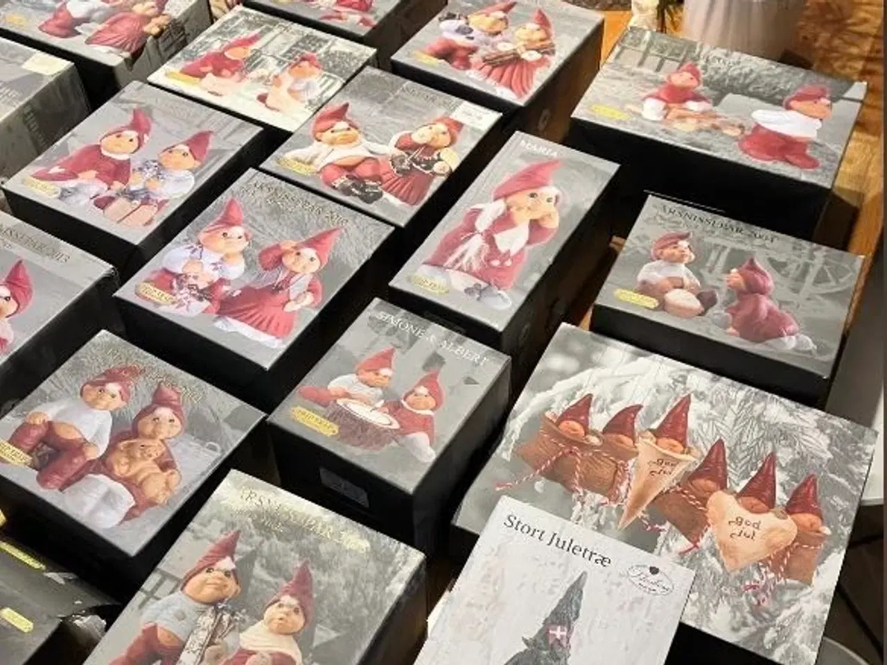 Billede 2 - Årsnisser