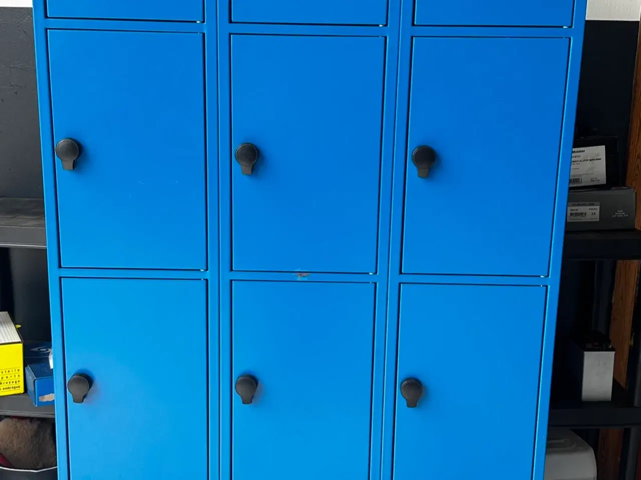 Billede 1 - Blika garderobeskab/boks - 12 rum