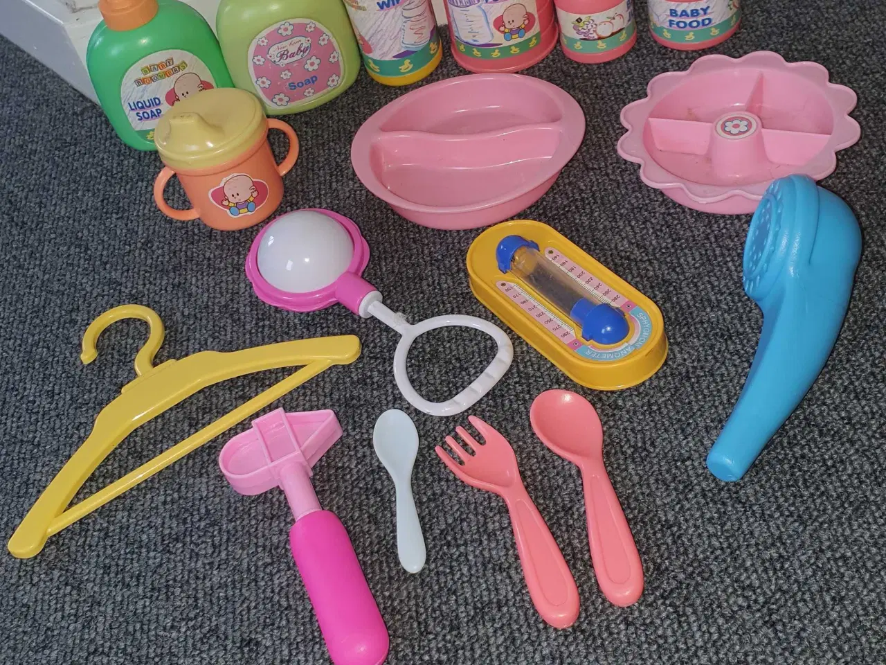 Billede 1 - Dukke tilbehør/ pusle ting