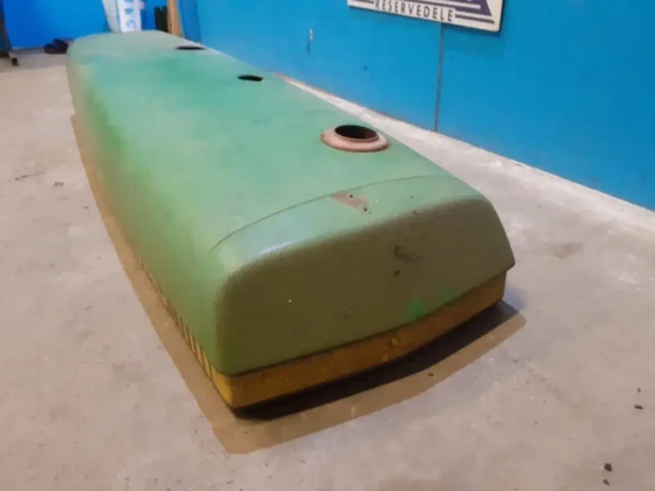 Billede 2 - John Deere 3140 Motorhjelm