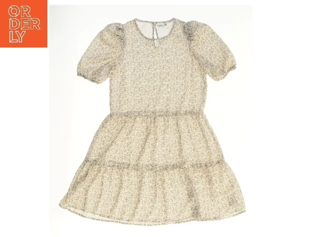 Billede 2 - Blomsterkjole med korte ærmer fra Name It (str. 152)