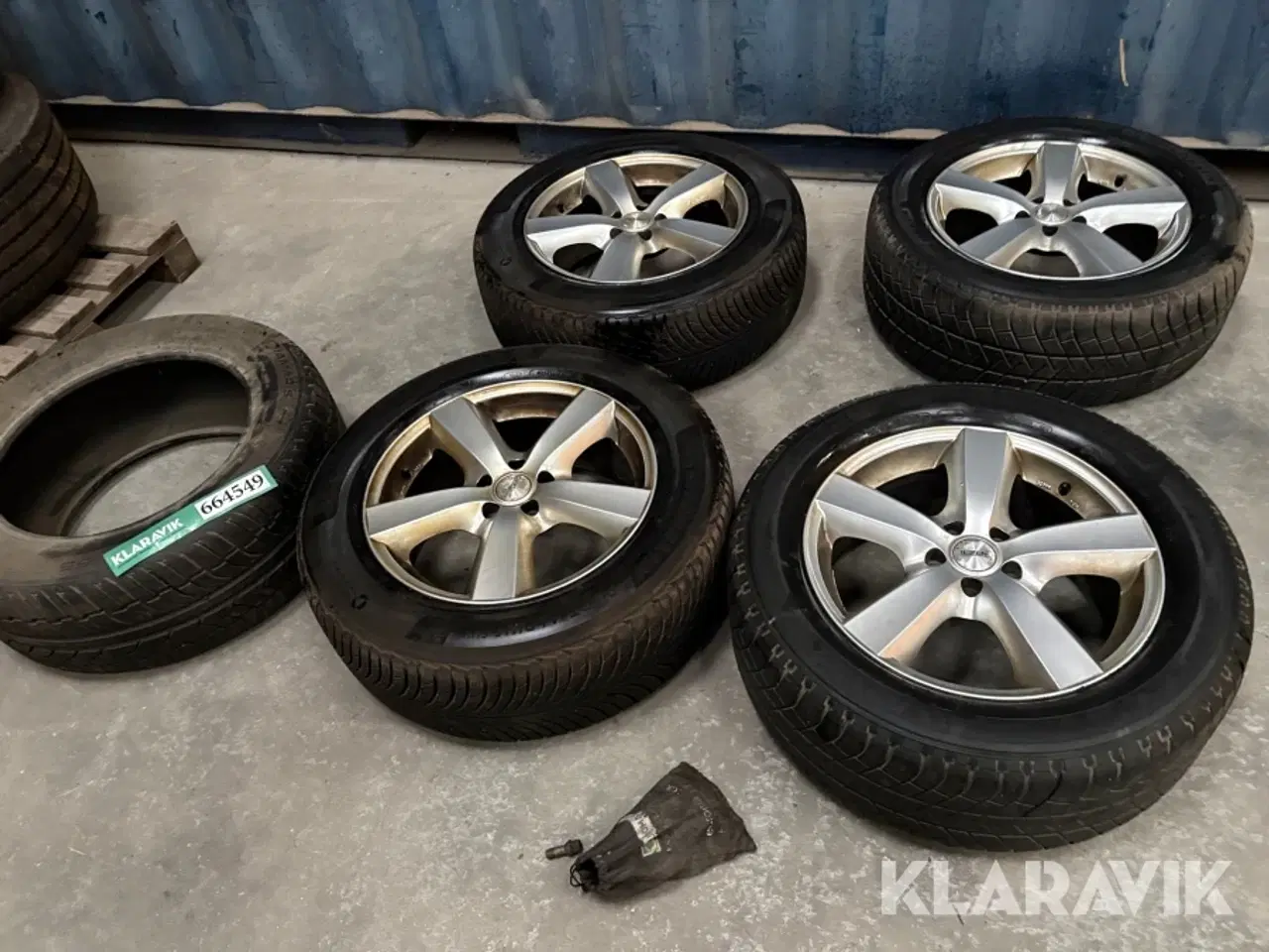 Billede 2 - Fælge med dæk Dezent 255/55R18 4 styk