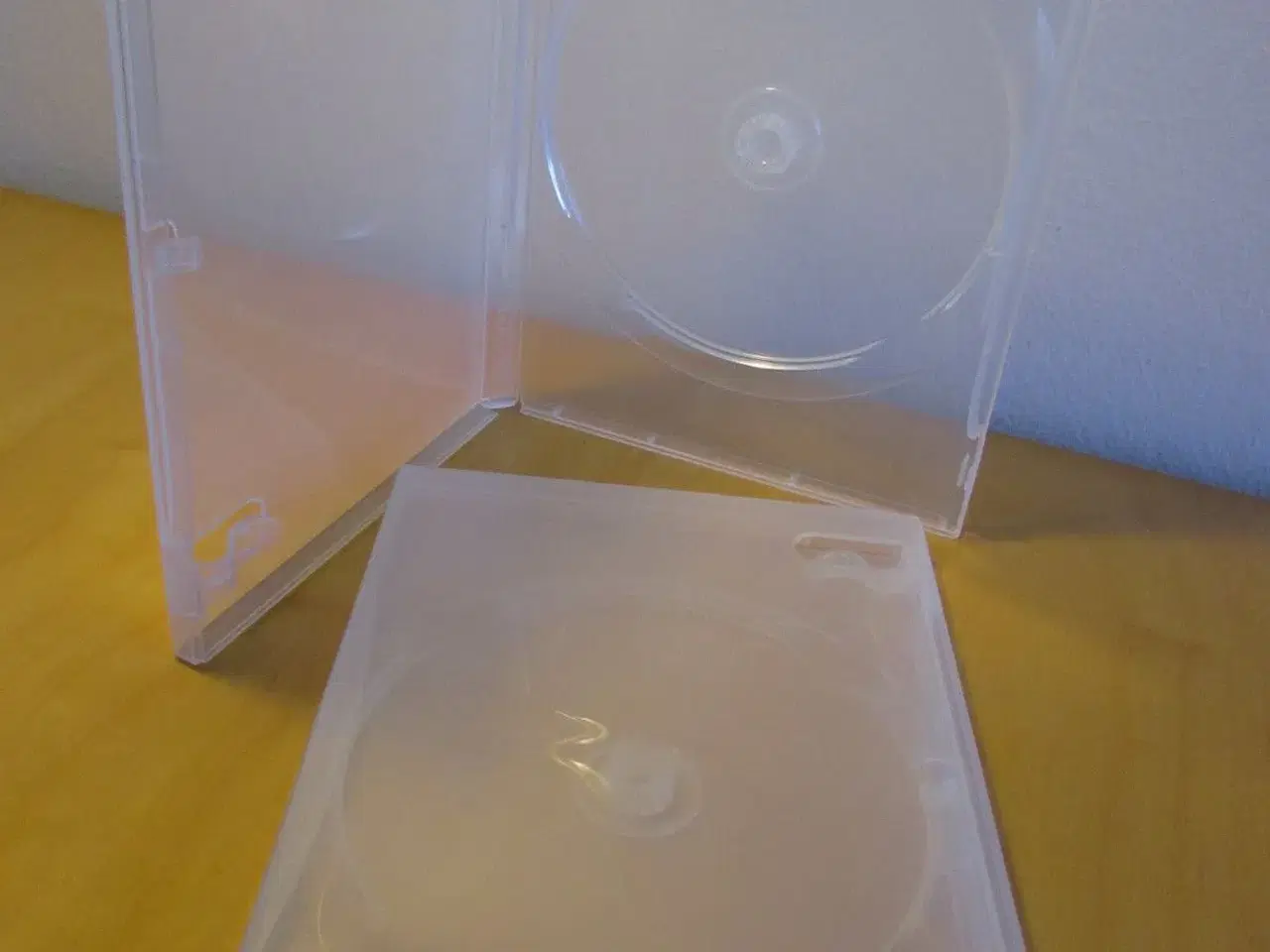 Billede 2 - DVD bokse / plastiklommer