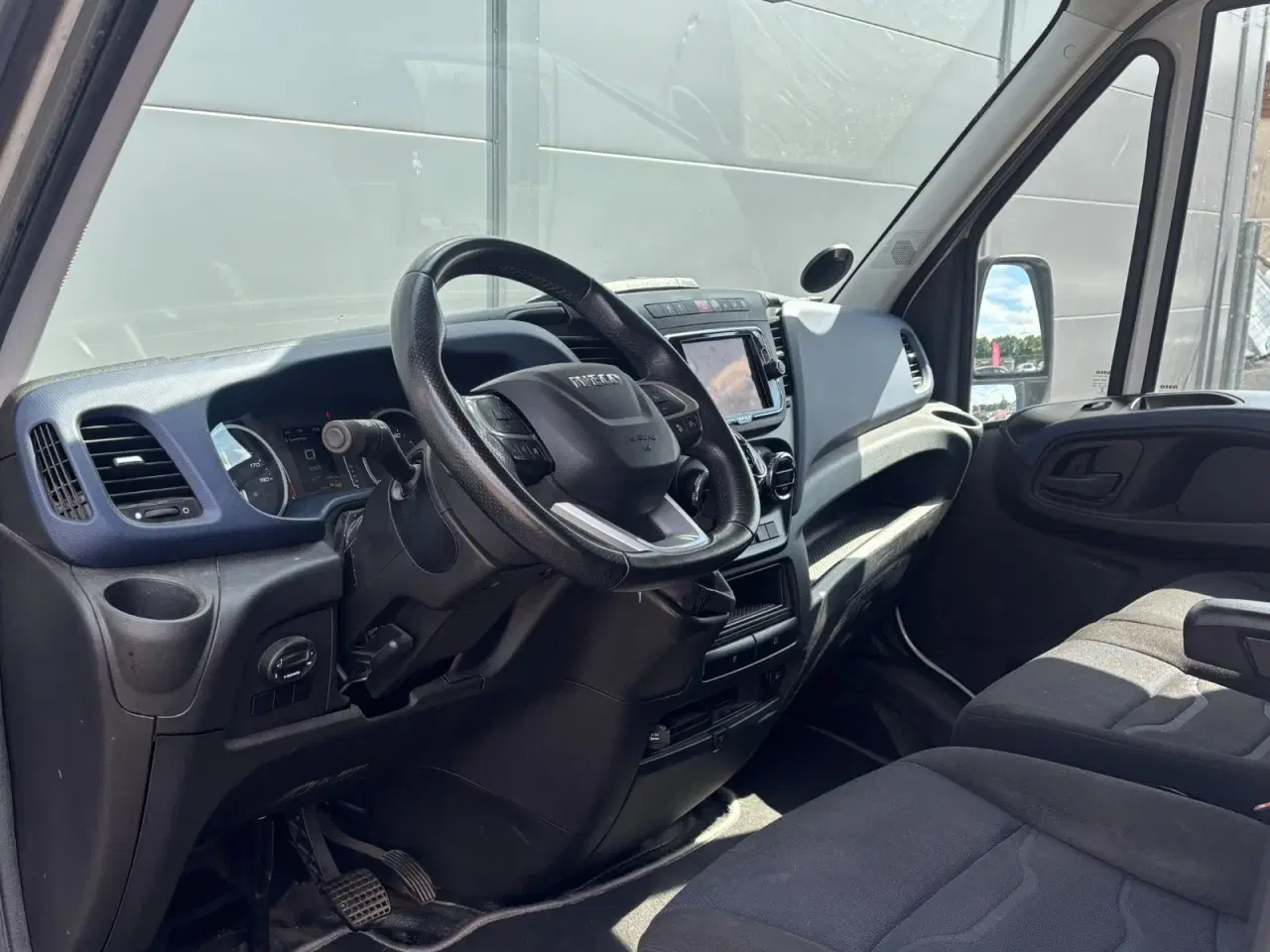 Billede 12 - Iveco Daily 3,0 35S18 9m³ Van AG8