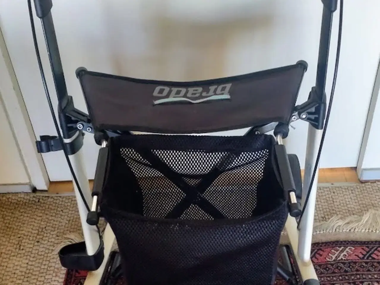 Billede 1 - LETVÆGTSROLLATOR - HVID