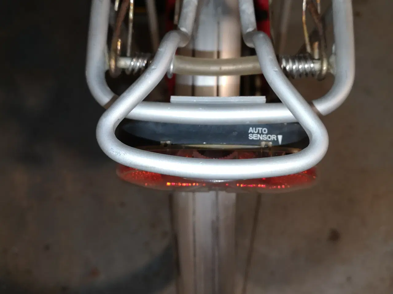 Billede 13 - Kildemoes Rød 28"  48cm   7 gear..Løs 1 nøgle.. ny