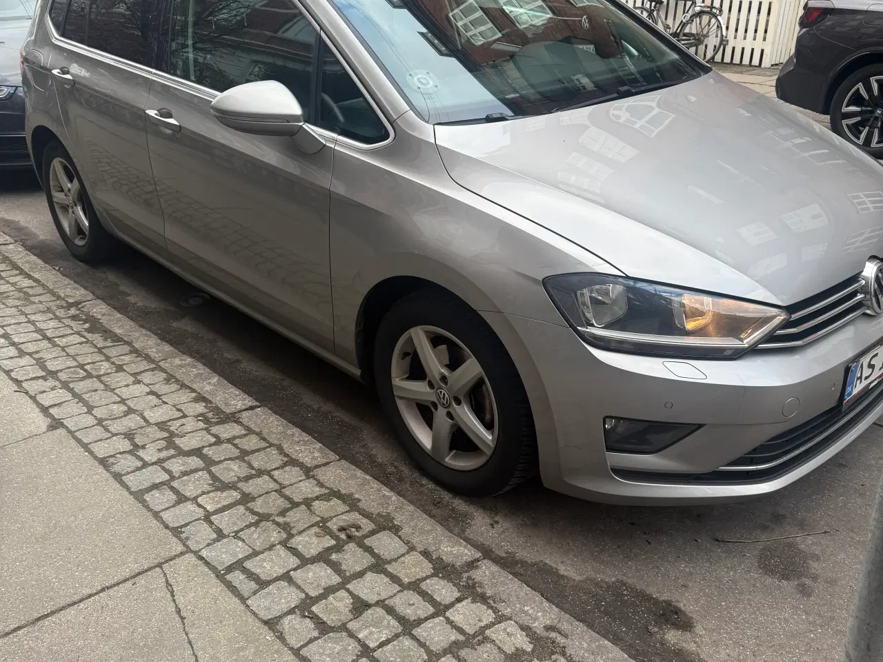 Billede 2 - Velholdt Bil