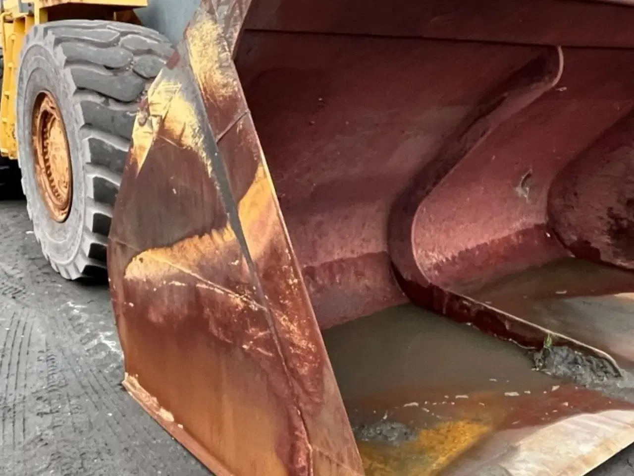 Billede 17 - Volvo L330D Stor ged med 16L motor med 496hk, skovl og centralsmørring.