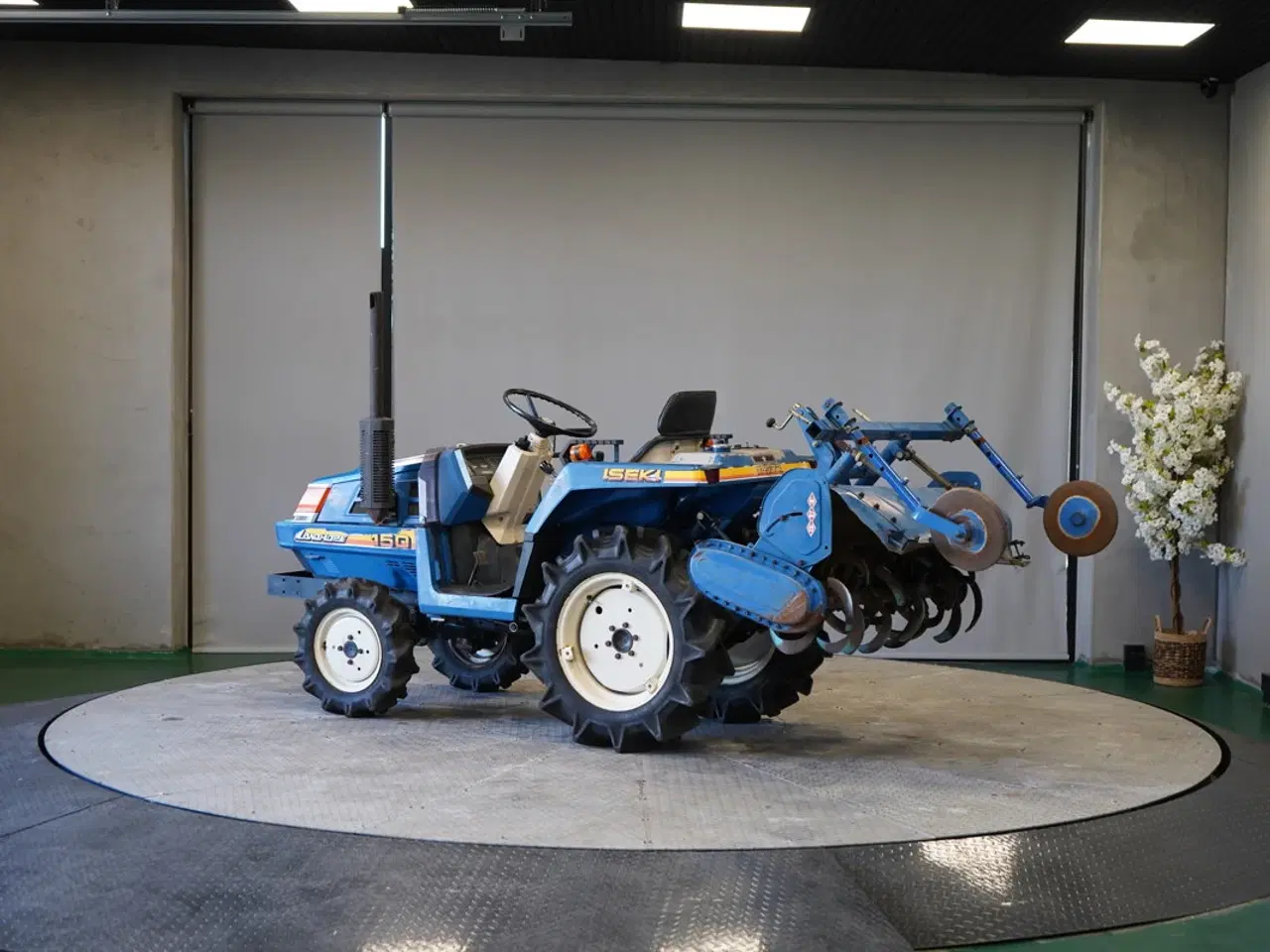 Billede 3 - ISEKI MINI TRAKTOR TU150F – LANDHØJDE 150 DIESEL