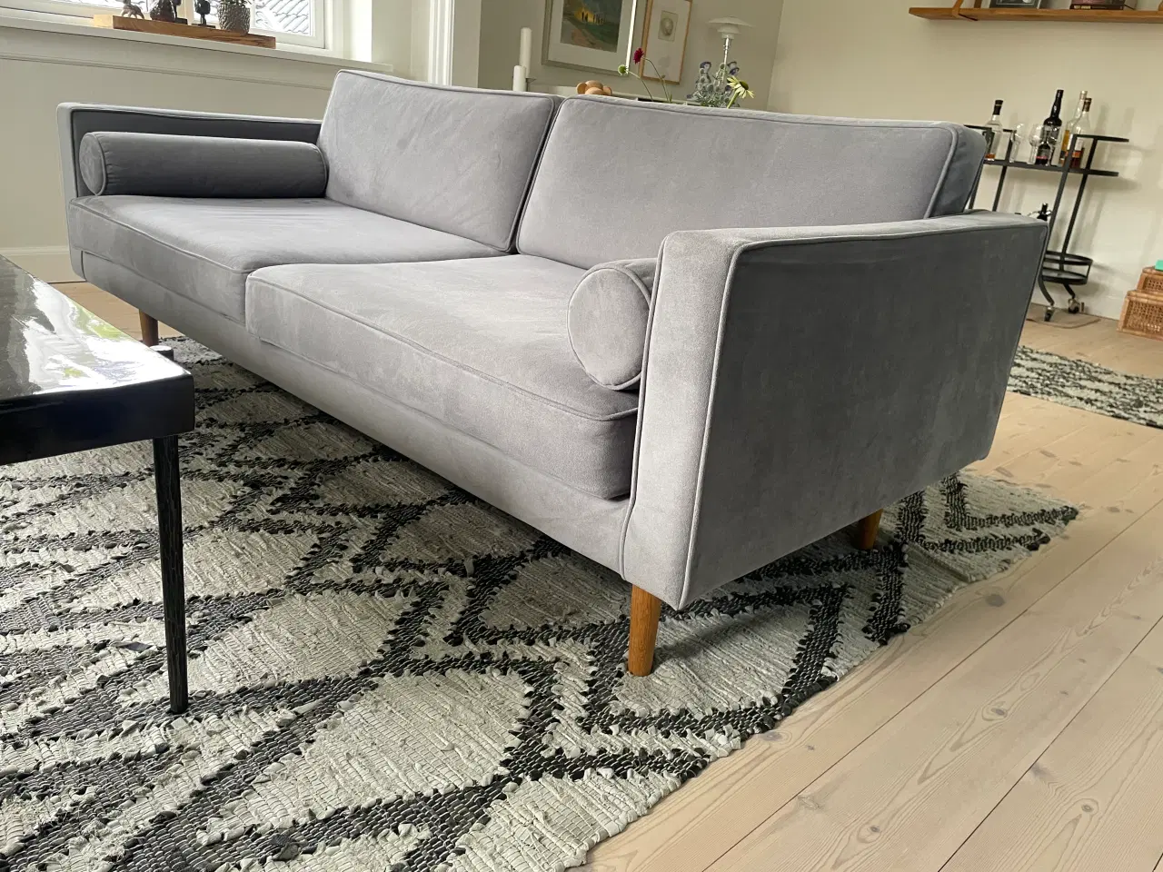 Billede 5 - 2 stk. sofaer i grå velour