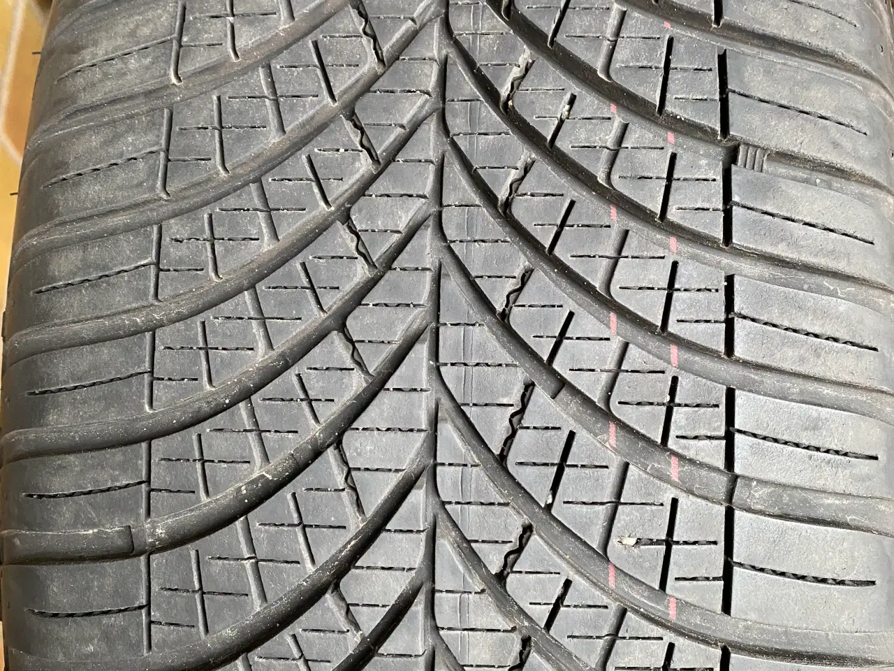 Billede 7 - 20” ID BUZZ Helårsdæk Goodyear 