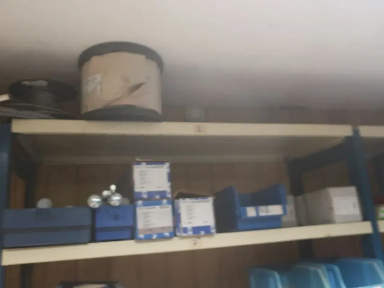 Billede 14 - 4 fag reoler inkl. indhold (se billeder)