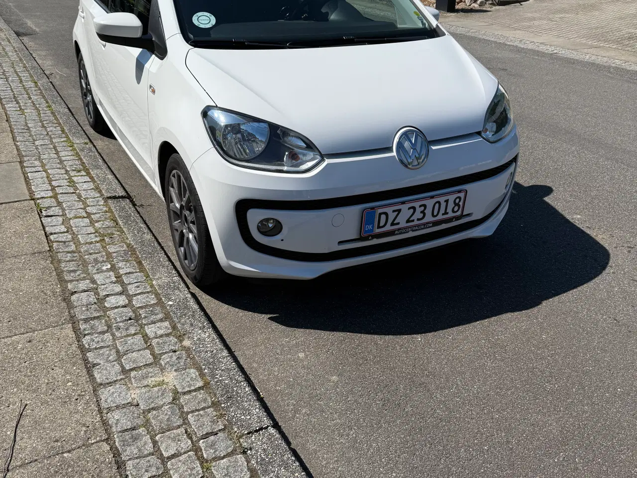 Billede 1 - VW UP 60HK årgang 2016. Km:133000