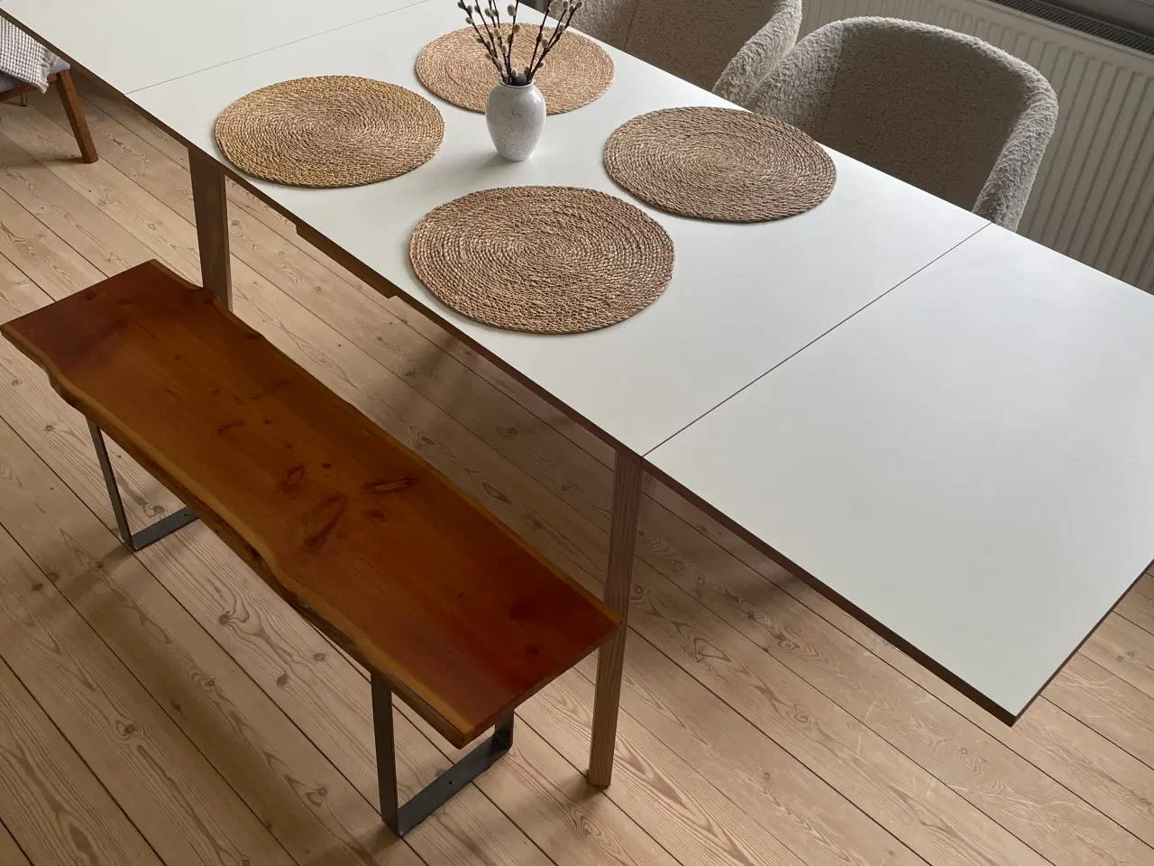 Billede 2 - Spisebord med udtræk