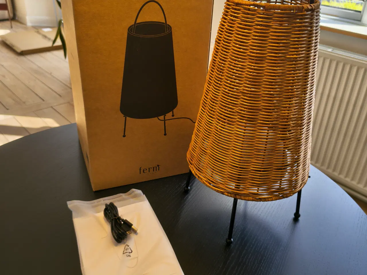 Billede 1 - Ferm Living bordlampe