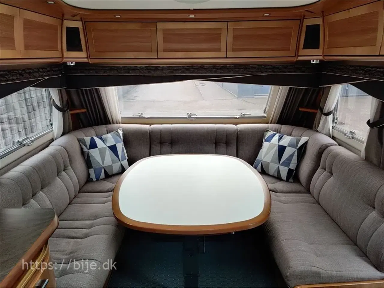 Billede 2 - 2012 - Kabe Royal 610 D XL XV 2 KS
