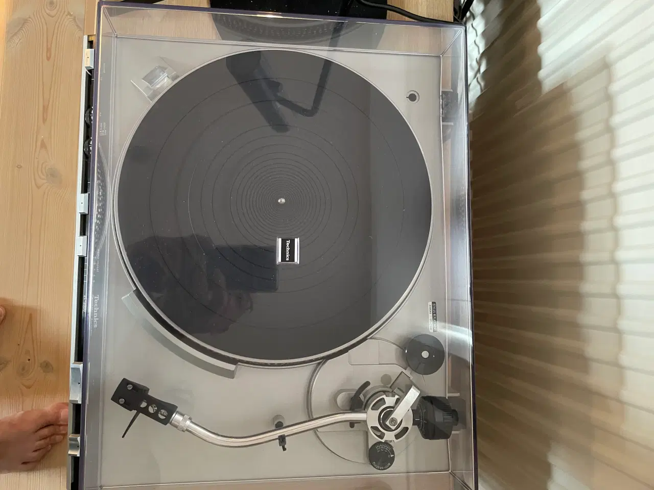 Billede 4 - Technics SL 2300 fuld automatisk pladespiller. 