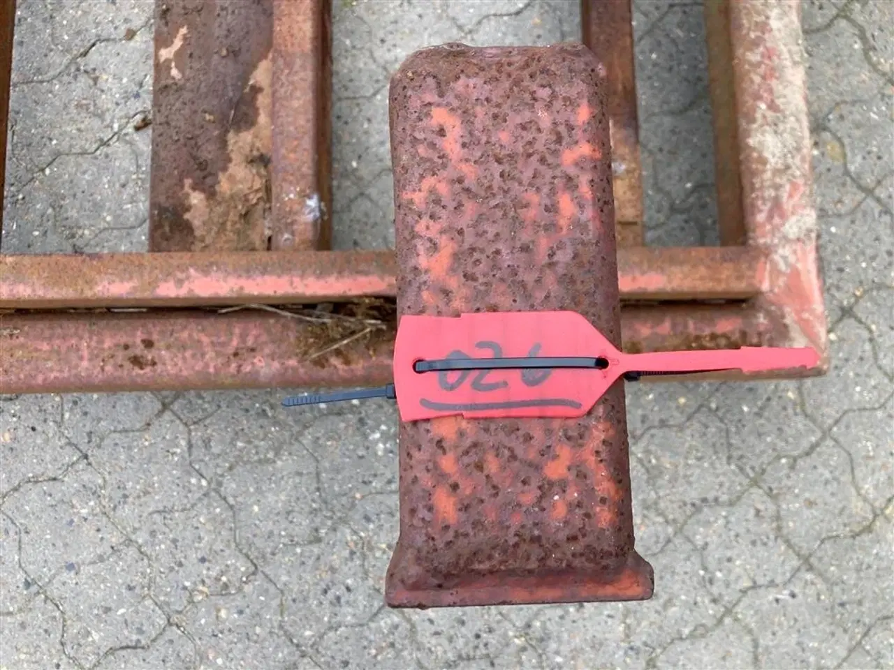 Billede 12 - - - - Skovlstativ bredde 220 og 100 cm dybde