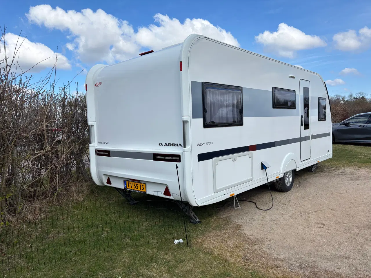 Billede 10 - Flot campingvogn med nyt fortelt