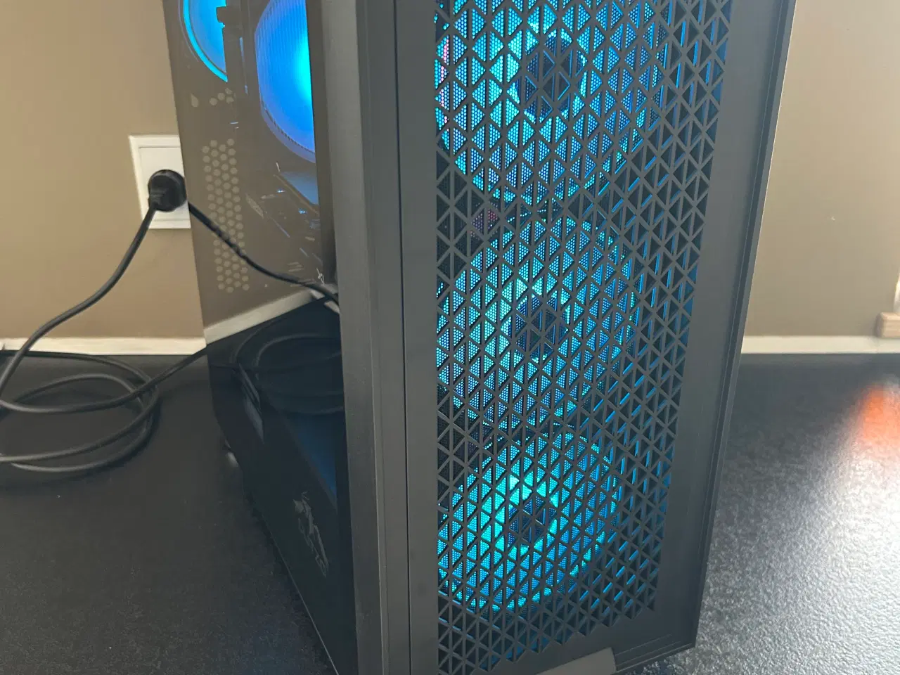 Billede 8 - 💻 Gaming-PC med i7-8700K & RX 6600 🔥